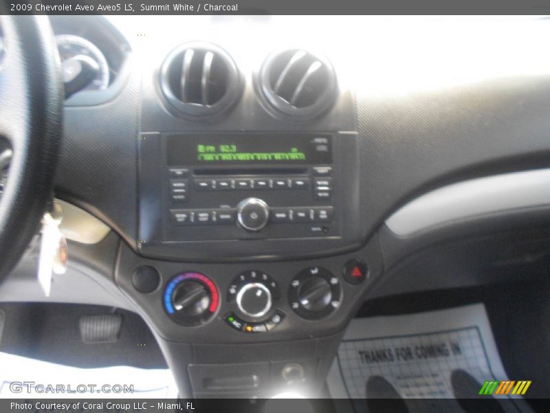 Summit White / Charcoal 2009 Chevrolet Aveo Aveo5 LS