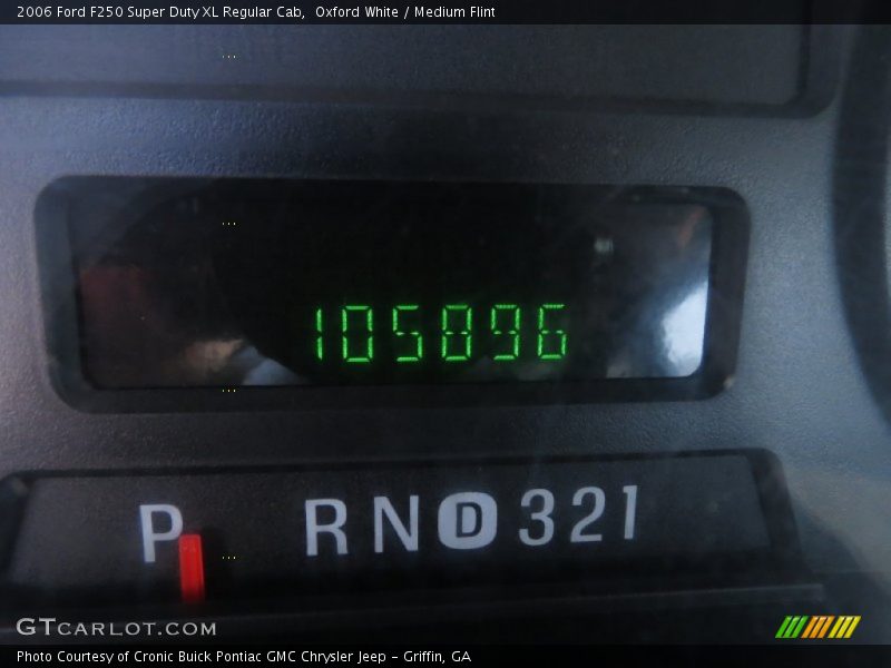 Oxford White / Medium Flint 2006 Ford F250 Super Duty XL Regular Cab