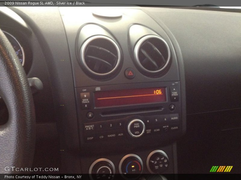 Silver Ice / Black 2009 Nissan Rogue SL AWD