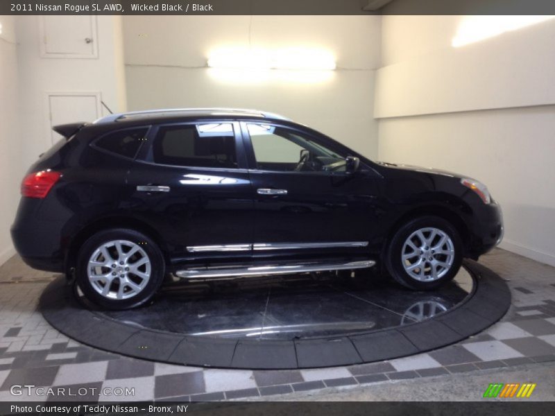 Wicked Black / Black 2011 Nissan Rogue SL AWD