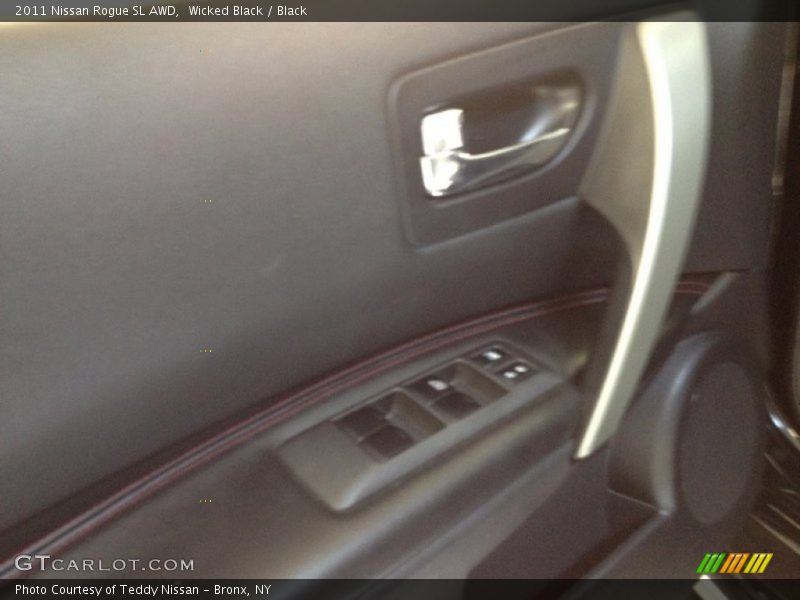 Wicked Black / Black 2011 Nissan Rogue SL AWD