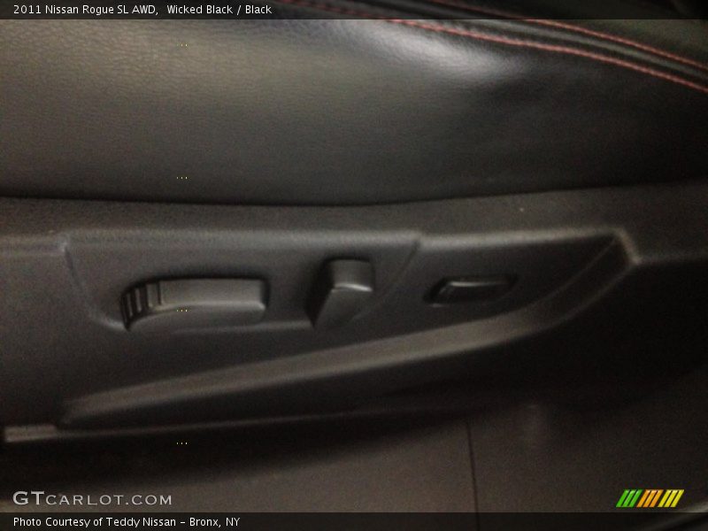 Wicked Black / Black 2011 Nissan Rogue SL AWD