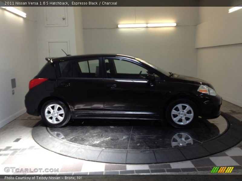 Espresso Black / Charcoal 2011 Nissan Versa 1.8 S Hatchback