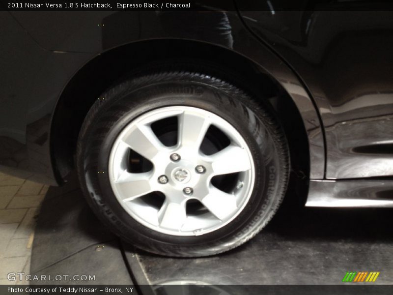 Espresso Black / Charcoal 2011 Nissan Versa 1.8 S Hatchback