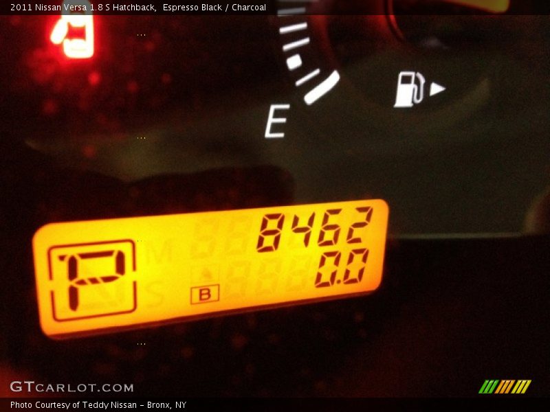 Espresso Black / Charcoal 2011 Nissan Versa 1.8 S Hatchback