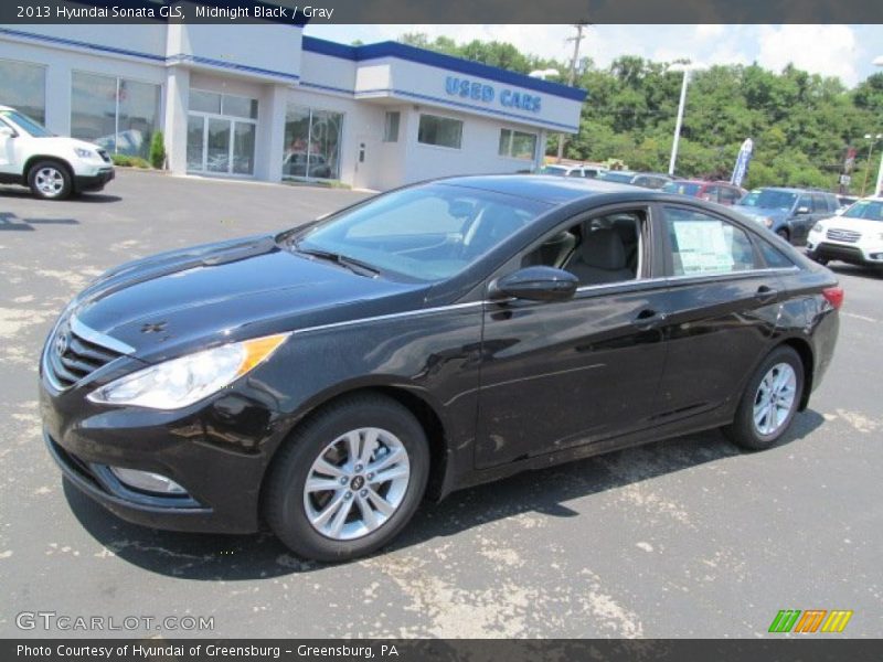 Midnight Black / Gray 2013 Hyundai Sonata GLS