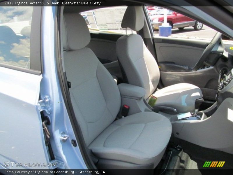 Front Seat of 2013 Accent SE 5 Door