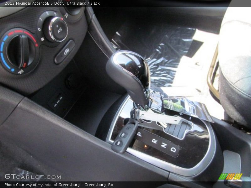  2013 Accent SE 5 Door 6 Speed Shiftronic Automatic Shifter