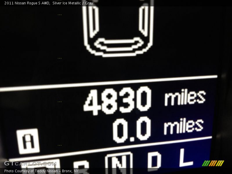 Silver Ice Metallic / Gray 2011 Nissan Rogue S AWD