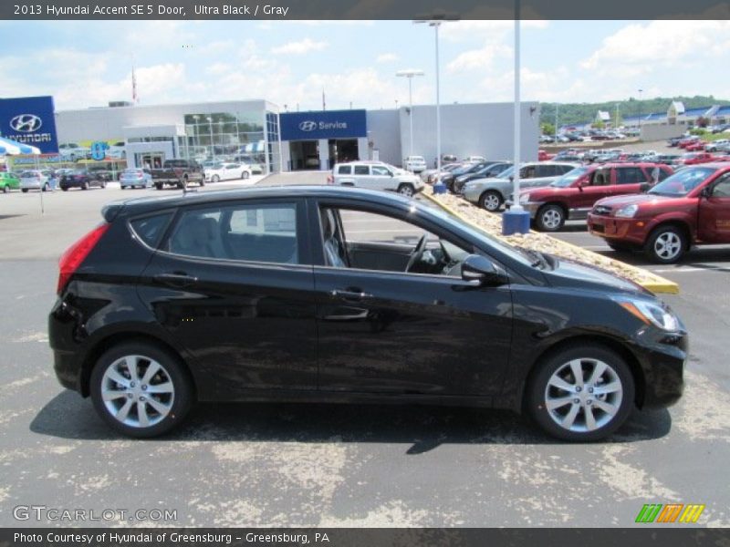  2013 Accent SE 5 Door Ultra Black