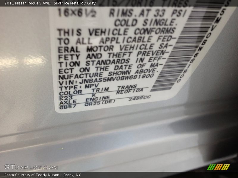 Silver Ice Metallic / Gray 2011 Nissan Rogue S AWD