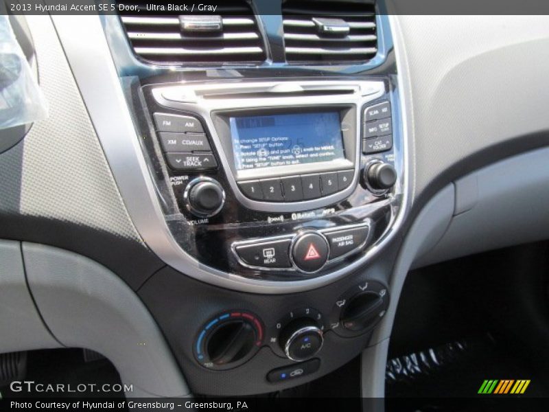 Ultra Black / Gray 2013 Hyundai Accent SE 5 Door