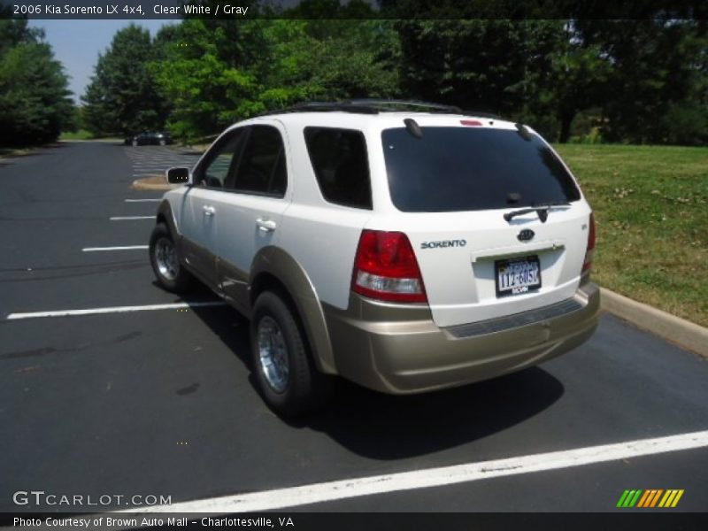 Clear White / Gray 2006 Kia Sorento LX 4x4