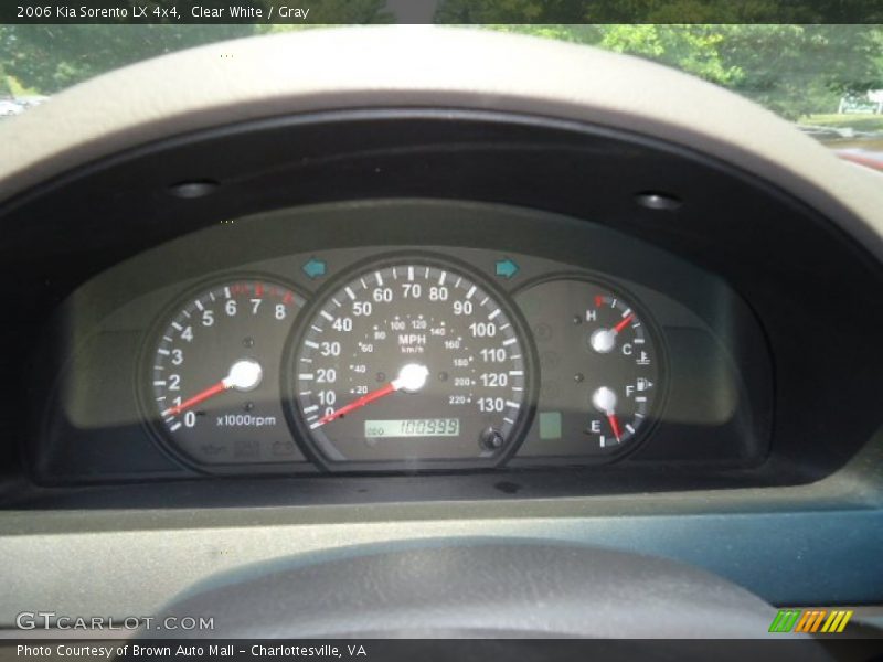 Clear White / Gray 2006 Kia Sorento LX 4x4