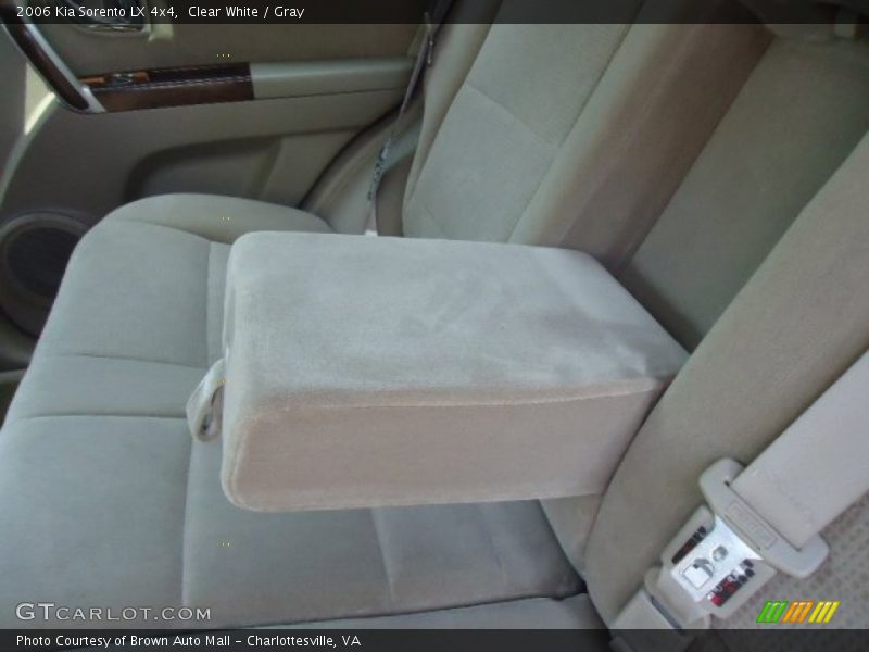Clear White / Gray 2006 Kia Sorento LX 4x4