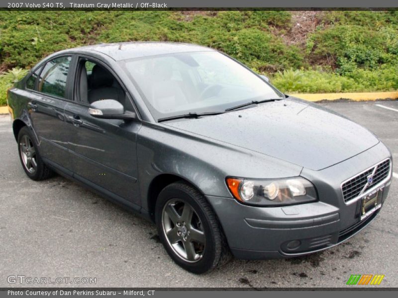 Titanium Gray Metallic / Off-Black 2007 Volvo S40 T5