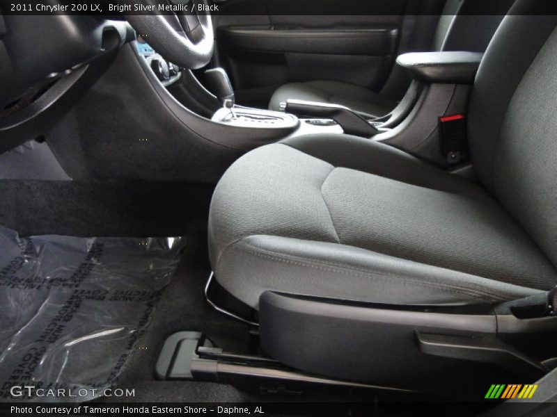 Bright Silver Metallic / Black 2011 Chrysler 200 LX