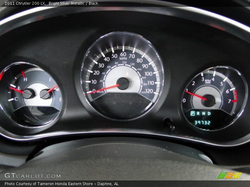 Bright Silver Metallic / Black 2011 Chrysler 200 LX