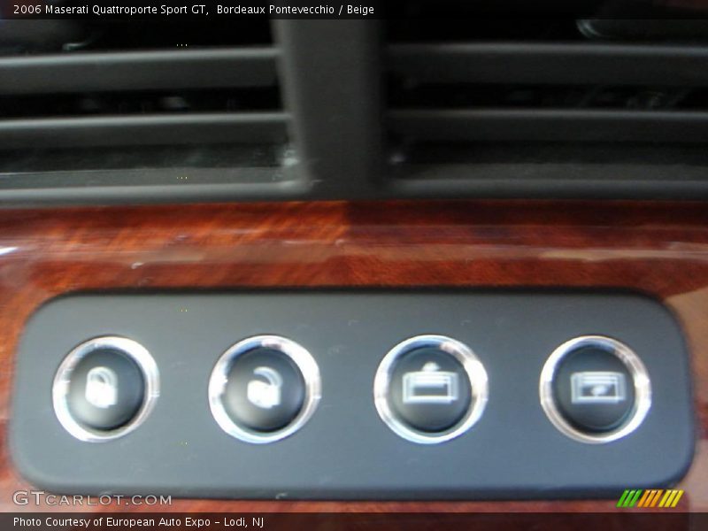 Bordeaux Pontevecchio / Beige 2006 Maserati Quattroporte Sport GT