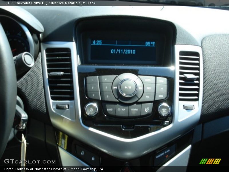 Silver Ice Metallic / Jet Black 2012 Chevrolet Cruze LT