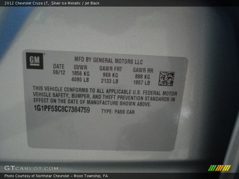 Silver Ice Metallic / Jet Black 2012 Chevrolet Cruze LT