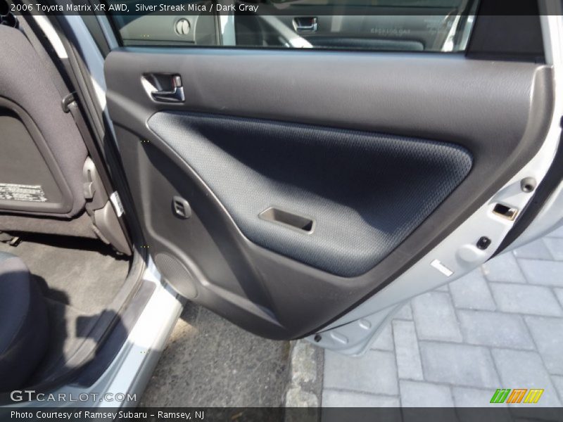 Silver Streak Mica / Dark Gray 2006 Toyota Matrix XR AWD