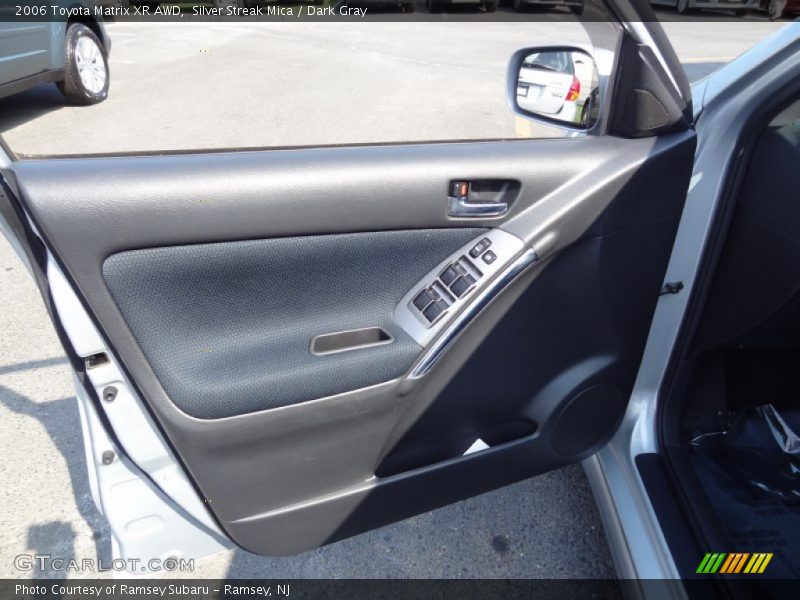 Silver Streak Mica / Dark Gray 2006 Toyota Matrix XR AWD