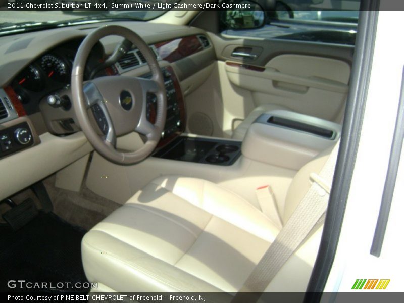 Summit White / Light Cashmere/Dark Cashmere 2011 Chevrolet Suburban LT 4x4