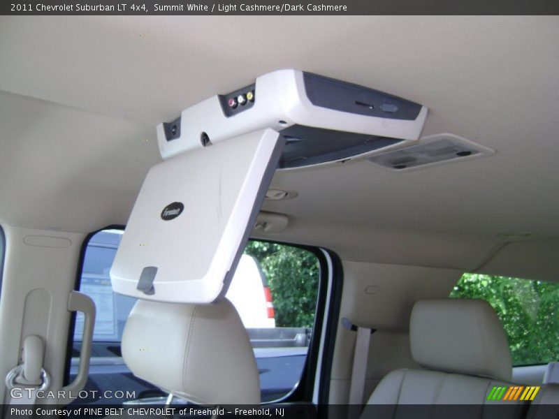 Summit White / Light Cashmere/Dark Cashmere 2011 Chevrolet Suburban LT 4x4