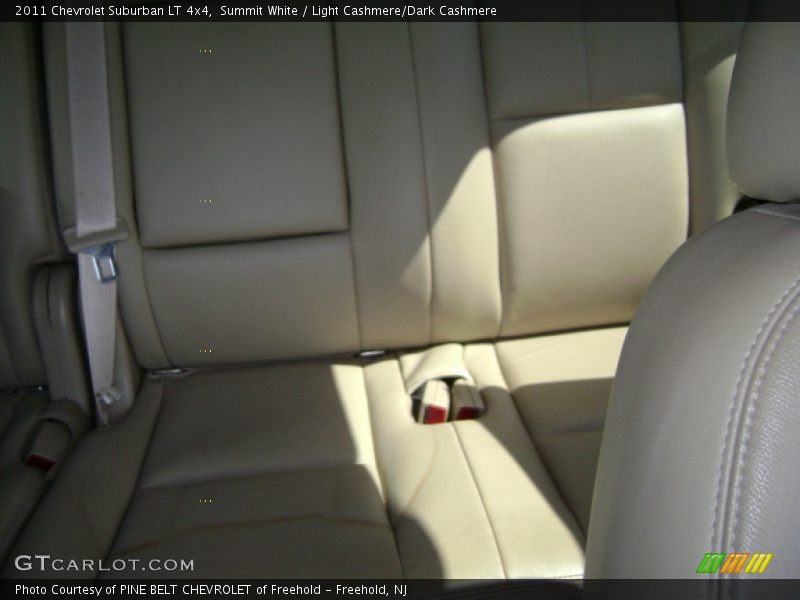 Summit White / Light Cashmere/Dark Cashmere 2011 Chevrolet Suburban LT 4x4