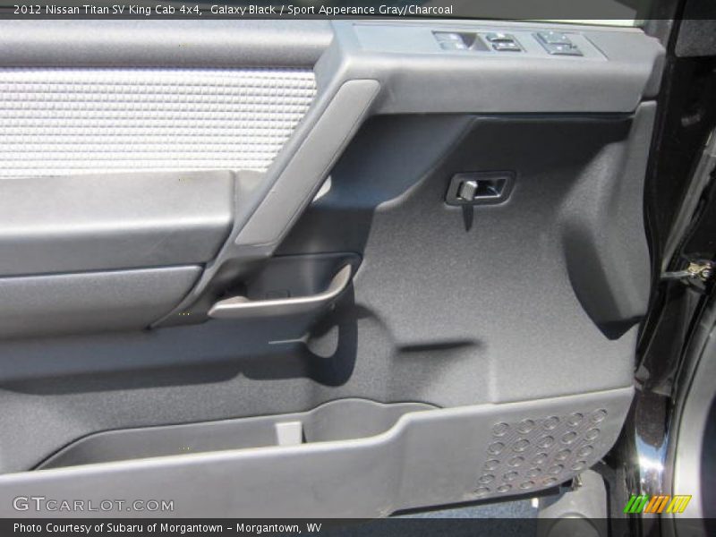 Galaxy Black / Sport Apperance Gray/Charcoal 2012 Nissan Titan SV King Cab 4x4
