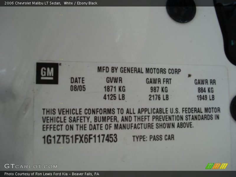 White / Ebony Black 2006 Chevrolet Malibu LT Sedan