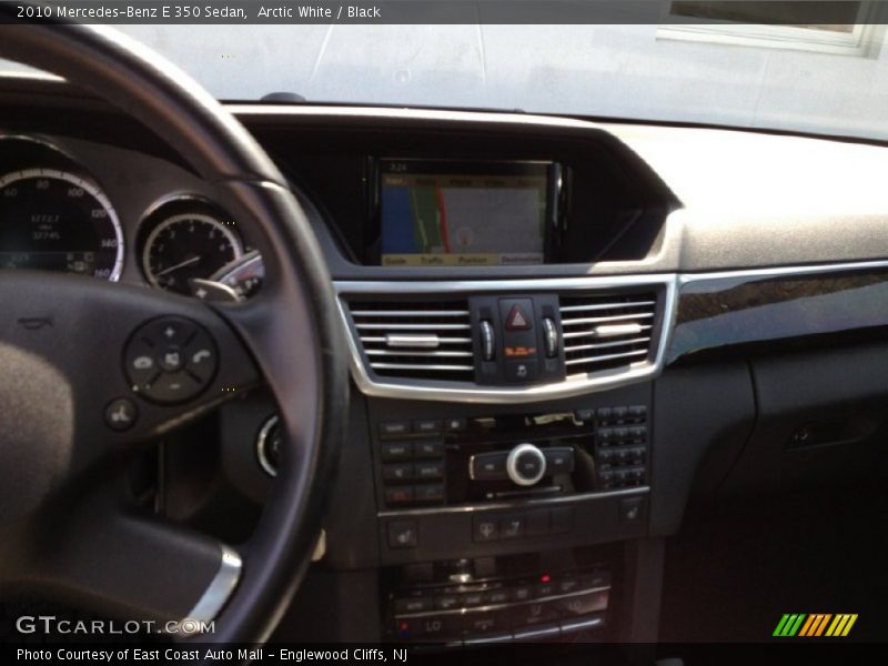 Arctic White / Black 2010 Mercedes-Benz E 350 Sedan