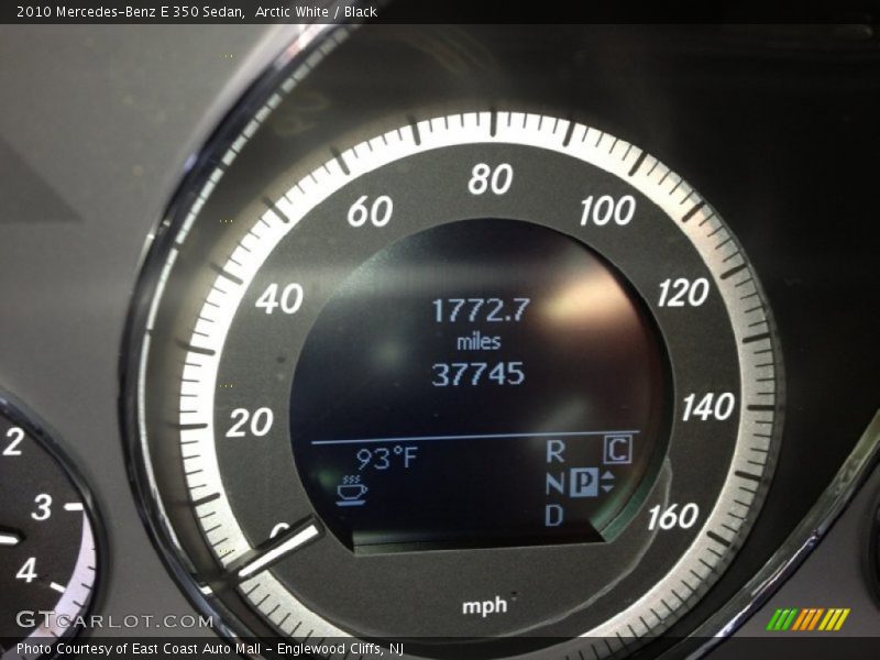 Arctic White / Black 2010 Mercedes-Benz E 350 Sedan