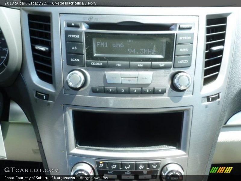 Crystal Black Silica / Ivory 2013 Subaru Legacy 2.5i