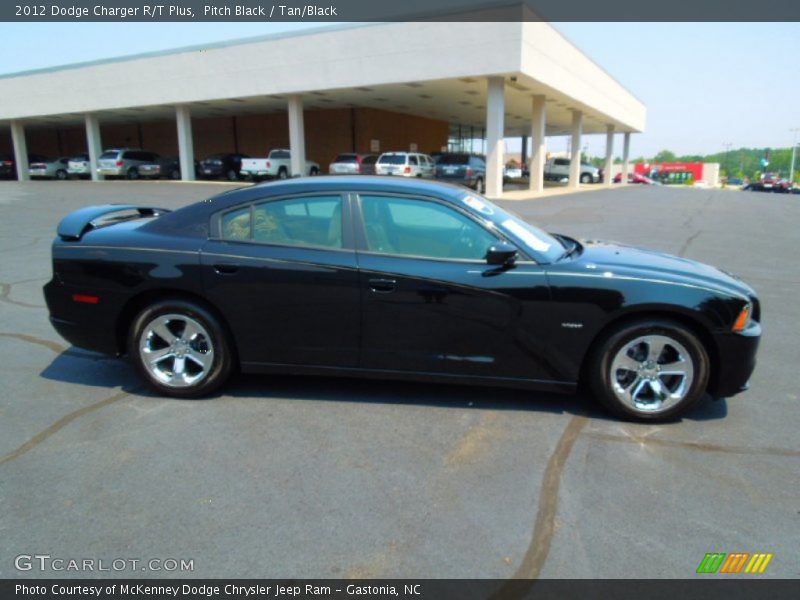 Pitch Black / Tan/Black 2012 Dodge Charger R/T Plus
