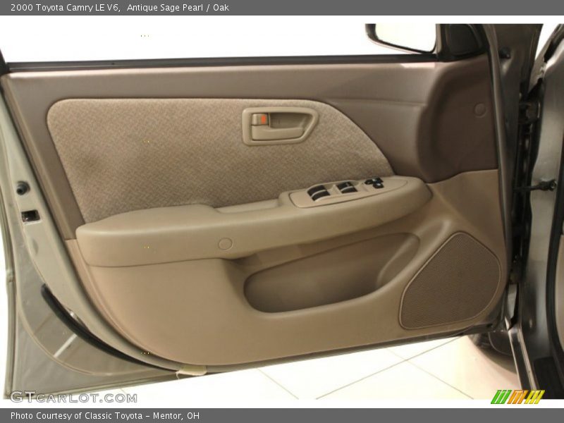 Antique Sage Pearl / Oak 2000 Toyota Camry LE V6