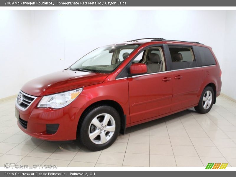 Pomegranate Red Metallic / Ceylon Beige 2009 Volkswagen Routan SE