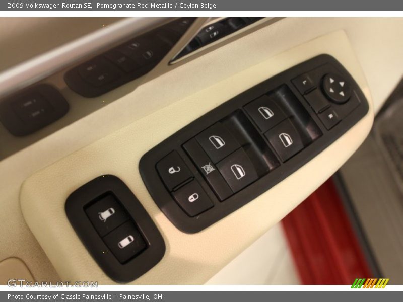 Pomegranate Red Metallic / Ceylon Beige 2009 Volkswagen Routan SE