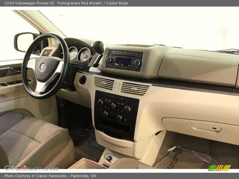 Pomegranate Red Metallic / Ceylon Beige 2009 Volkswagen Routan SE