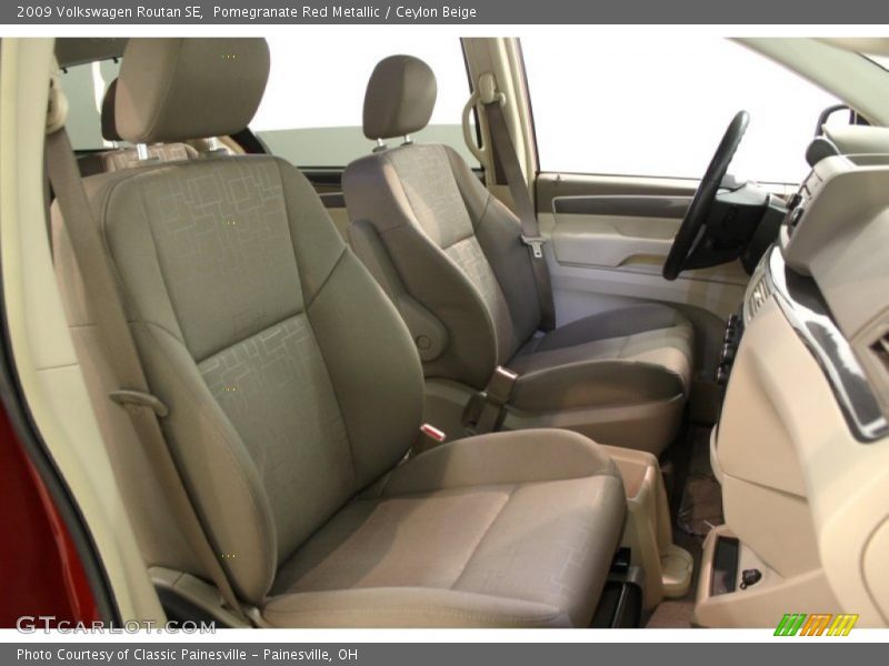 Pomegranate Red Metallic / Ceylon Beige 2009 Volkswagen Routan SE