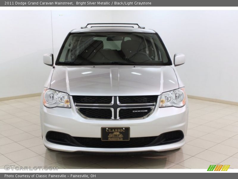 Bright Silver Metallic / Black/Light Graystone 2011 Dodge Grand Caravan Mainstreet