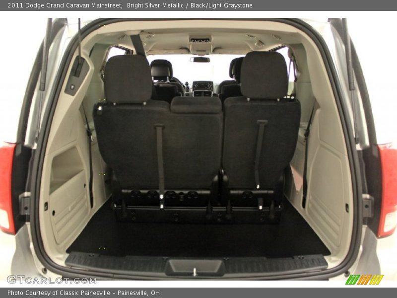 Bright Silver Metallic / Black/Light Graystone 2011 Dodge Grand Caravan Mainstreet