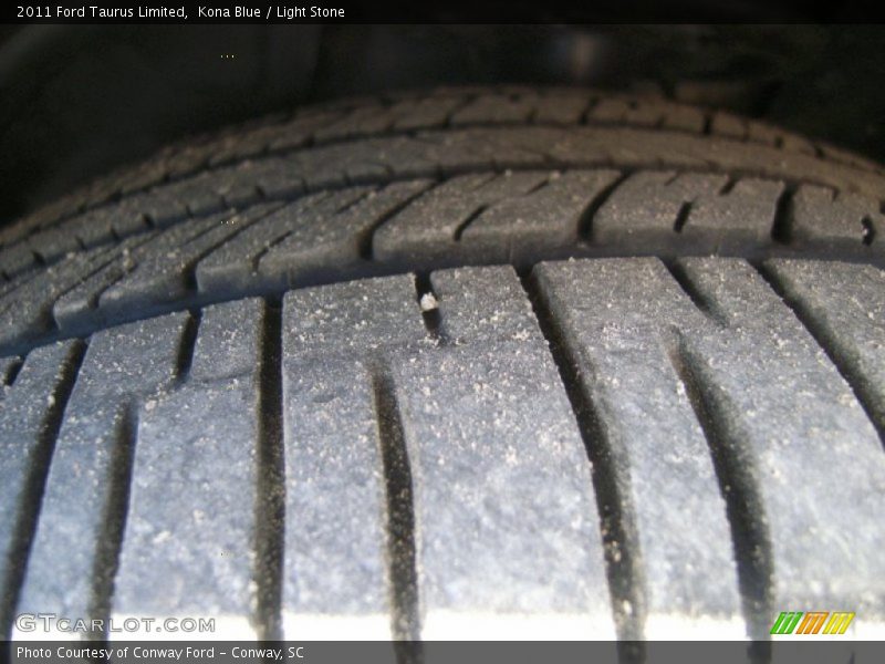 Kona Blue / Light Stone 2011 Ford Taurus Limited