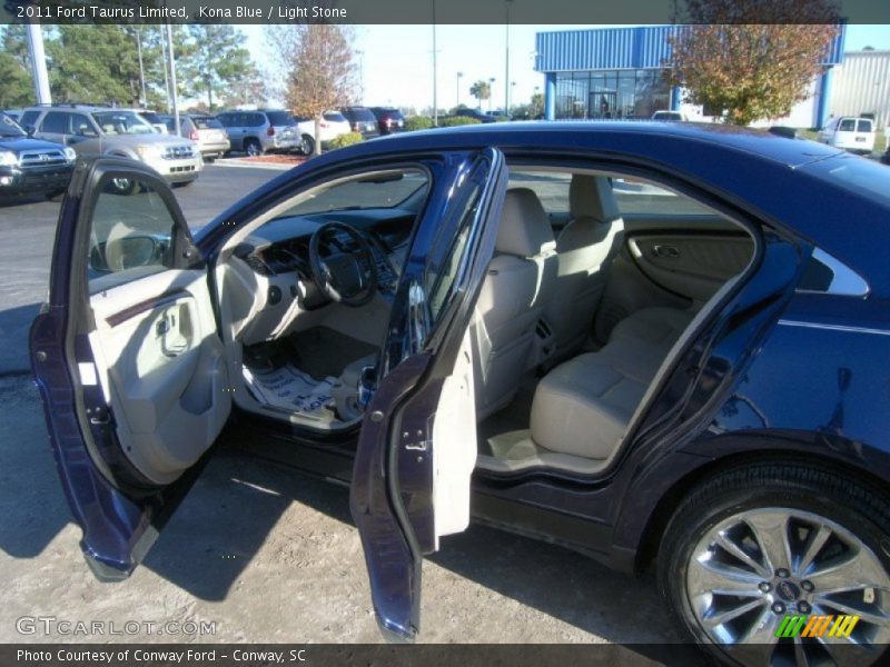 Kona Blue / Light Stone 2011 Ford Taurus Limited
