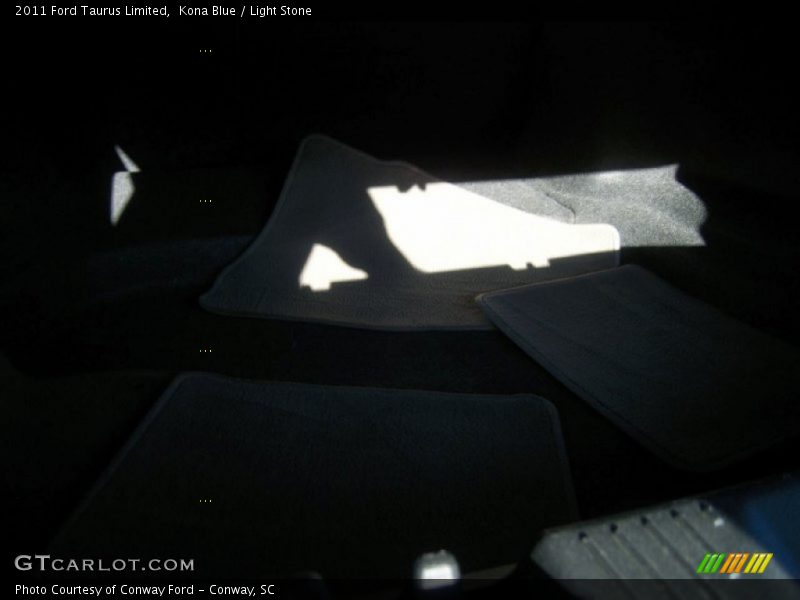Kona Blue / Light Stone 2011 Ford Taurus Limited