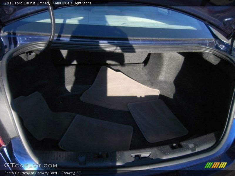 Kona Blue / Light Stone 2011 Ford Taurus Limited