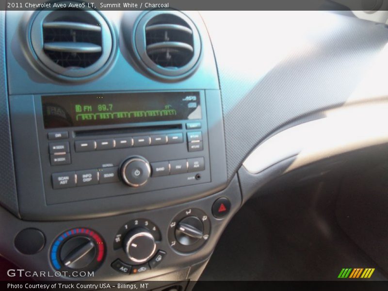 Summit White / Charcoal 2011 Chevrolet Aveo Aveo5 LT
