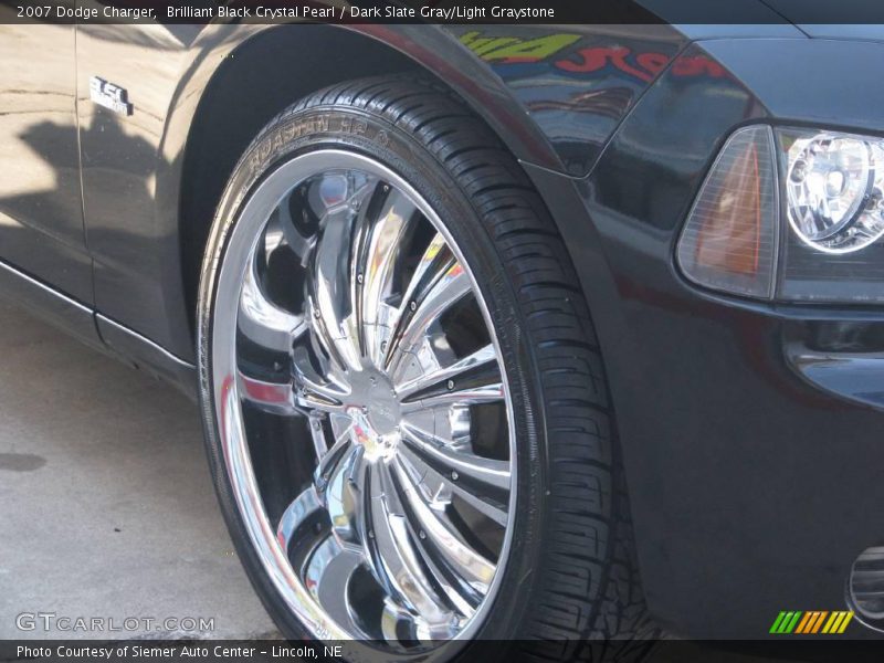 Brilliant Black Crystal Pearl / Dark Slate Gray/Light Graystone 2007 Dodge Charger