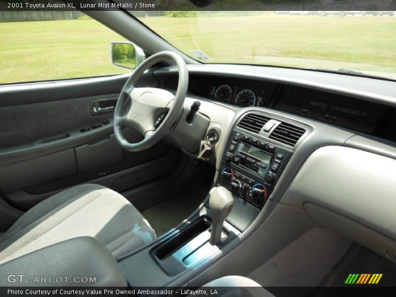 Lunar Mist Metallic / Stone 2001 Toyota Avalon XL